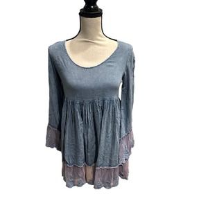 Women’s Sacred Hearts Bojo Top  Size Small
